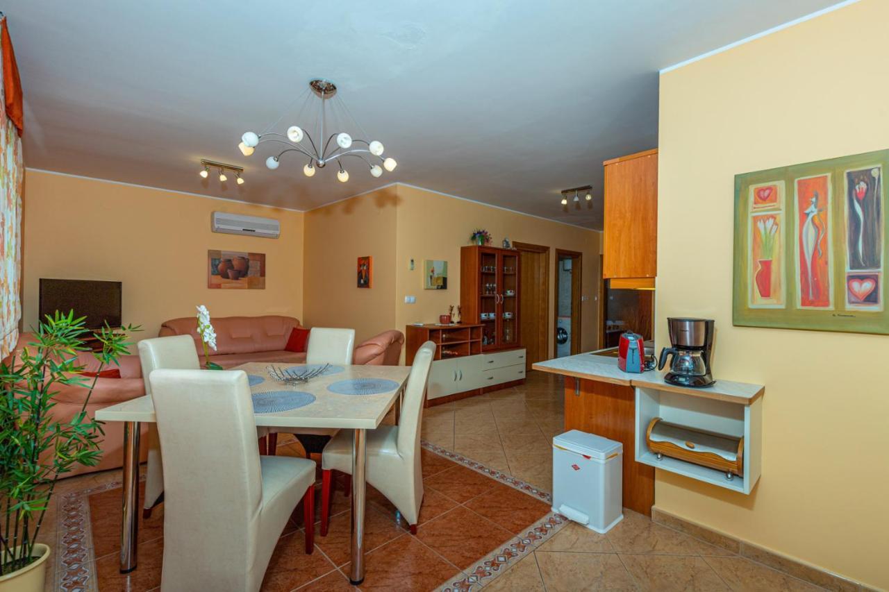 Apartman Rima Dramalj Exterior foto